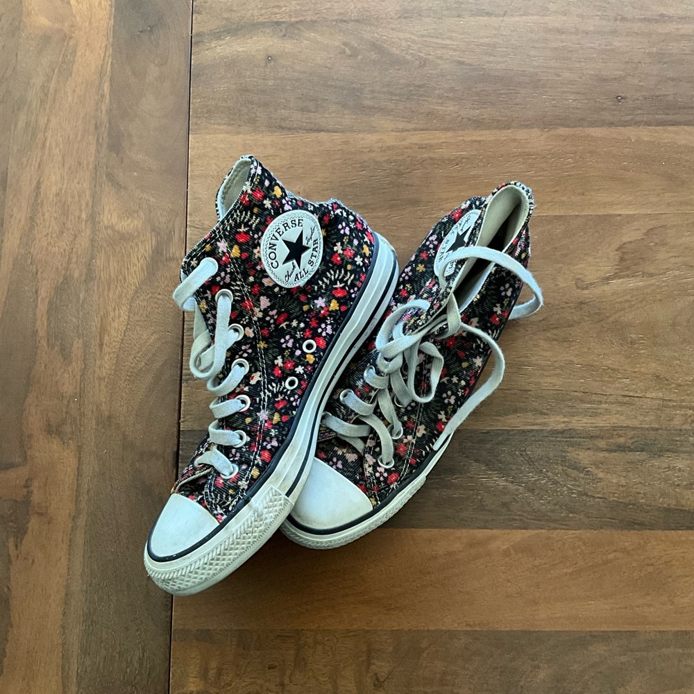 Converse Chuck Taylor Floral High-Top Sneakers - Black